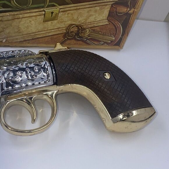 Avon Pepperbox Pistol 1850 Cologne Decator Bottle Shaped Like A Pistol - Picture 4 of 12